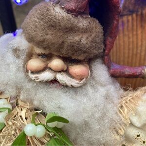 Rustic Santa Claus Figurine on Stand Folk Art Burlap Straw Raffia Lace Mistletoe